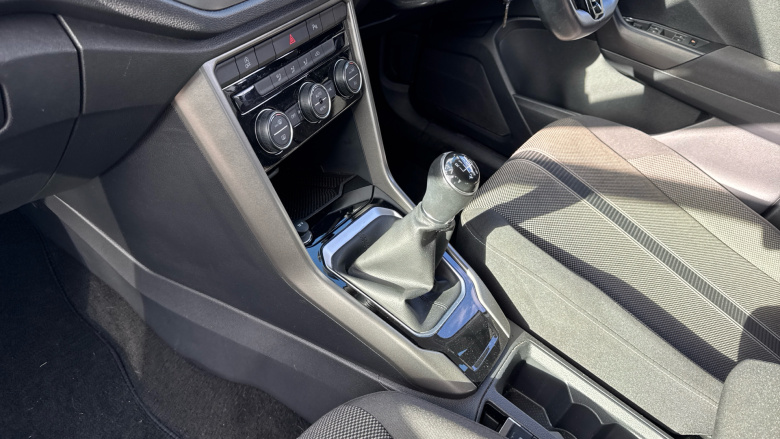 Volkswagen T-Roc 1.6 TDI SE 5dr Diesel Hatchback